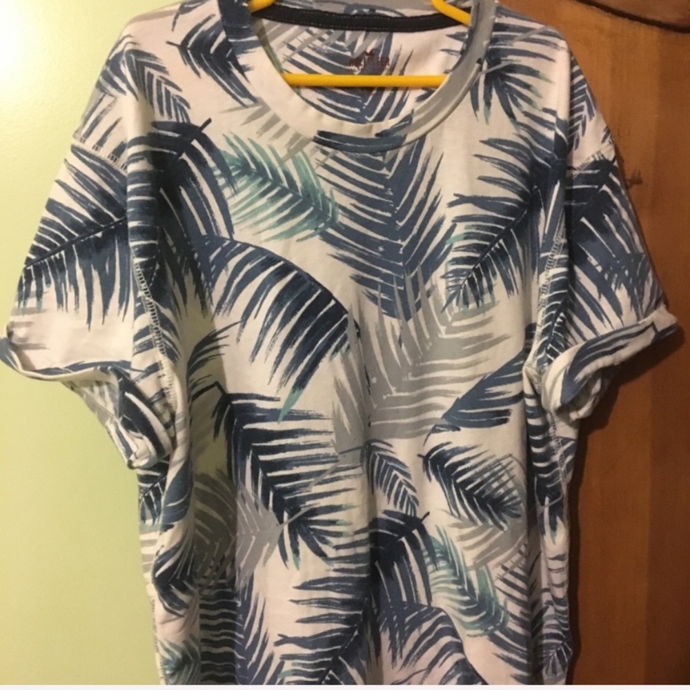 Hollister Palm Print Tee